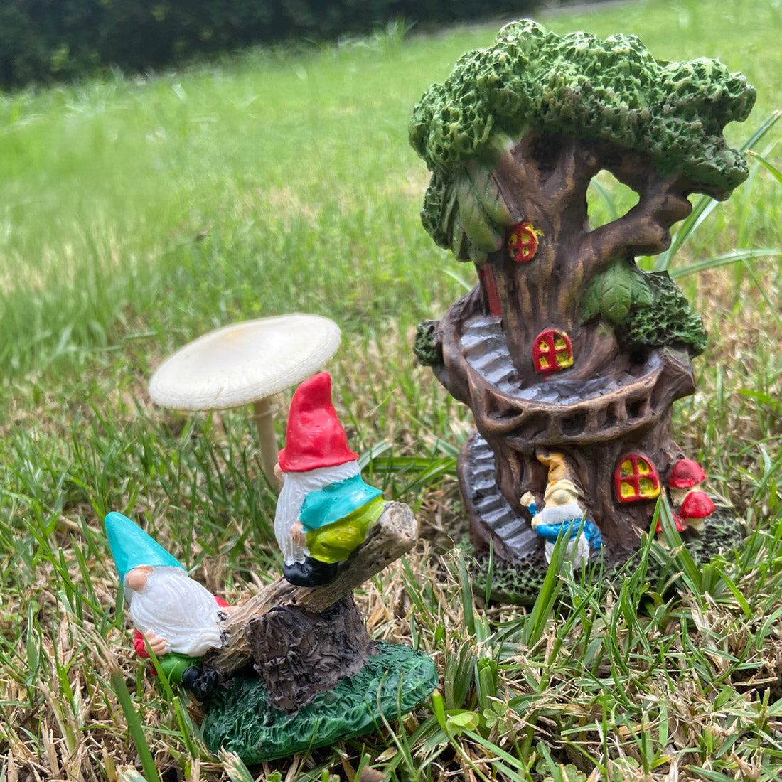 12cm Gnome Tree House