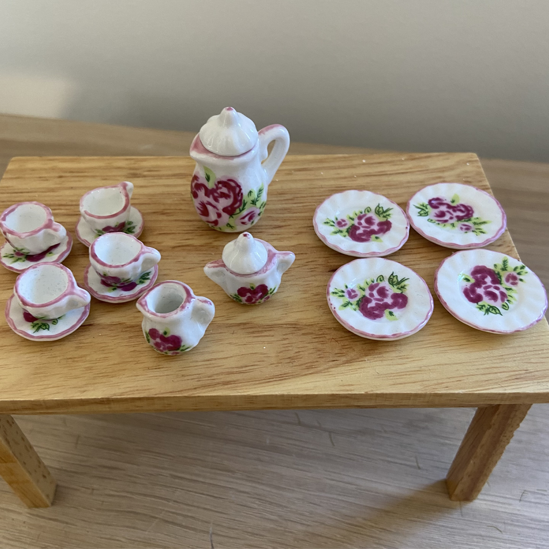 15-Piece Porcelain 1:12 Scale Miniature Dollhouse Flower Tea Set