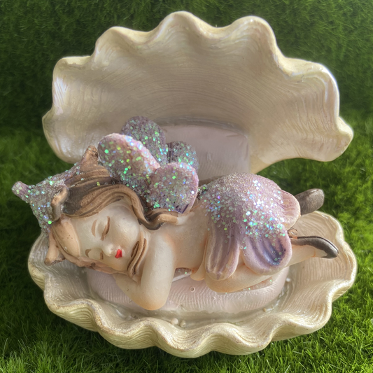 Clam Shell Fairy Garden Sofa
