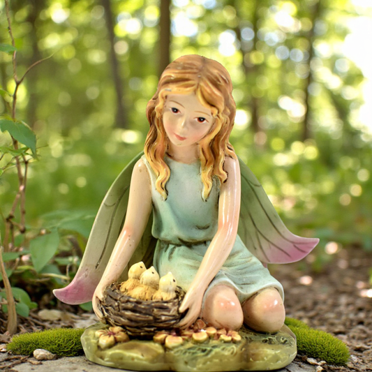Fairy Jade With Baby Birds Figurine
