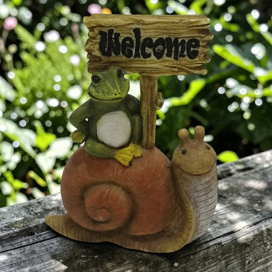 Frog & Snail Welcome Sign