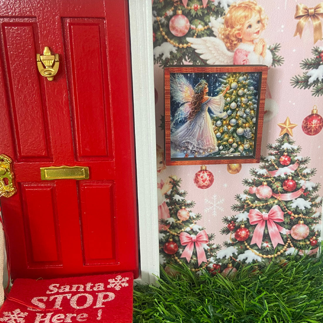 Miniature Fairy and Christmas Tree Picture – 5cm x 5cm