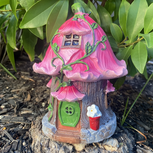 Pink Fairy Garden Leaf House
