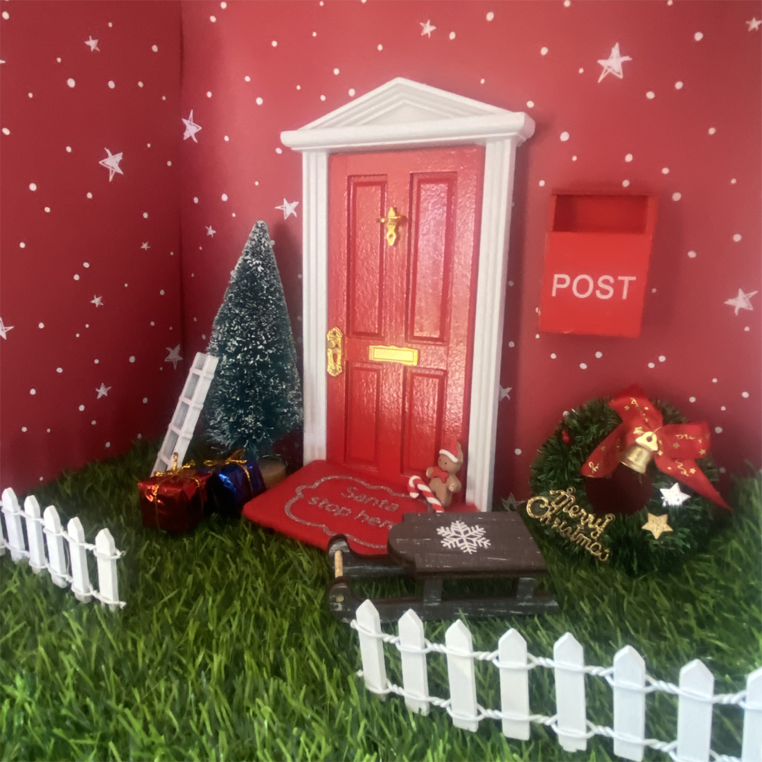 Red Christmas Fairy Door Set