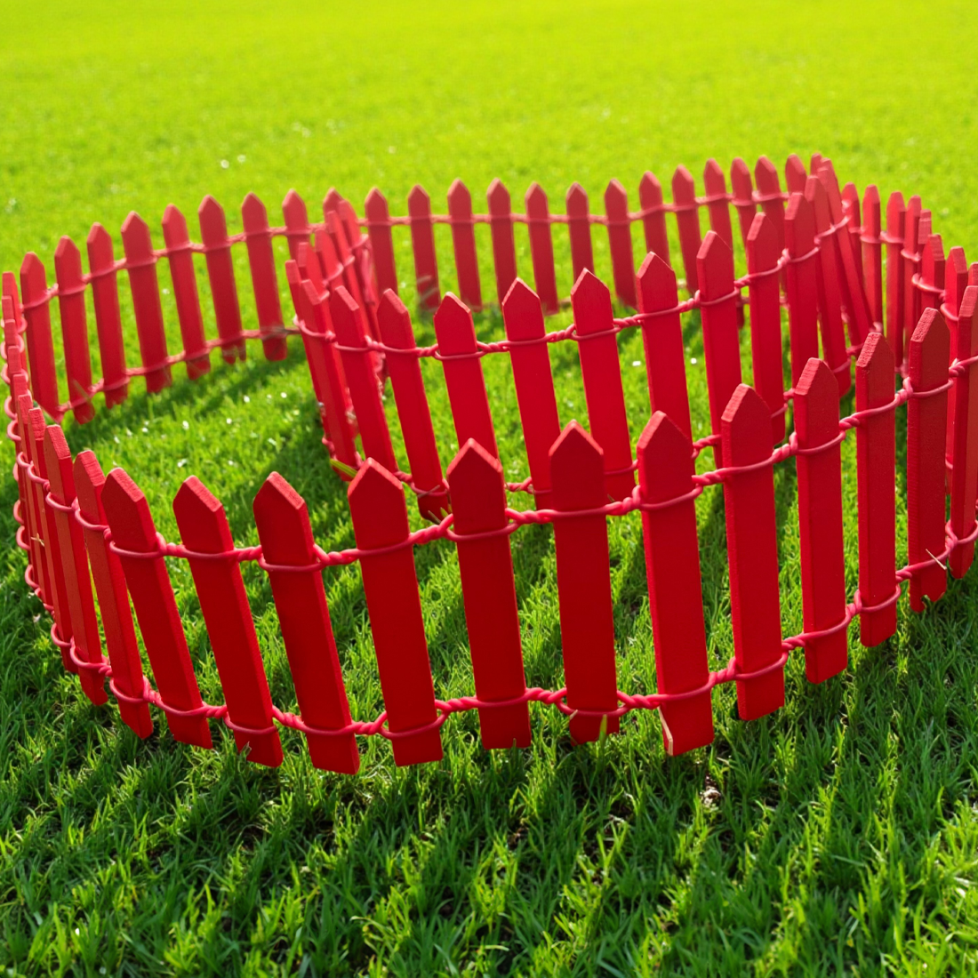 Red Fairy Garden Fence 90cm x 5cm