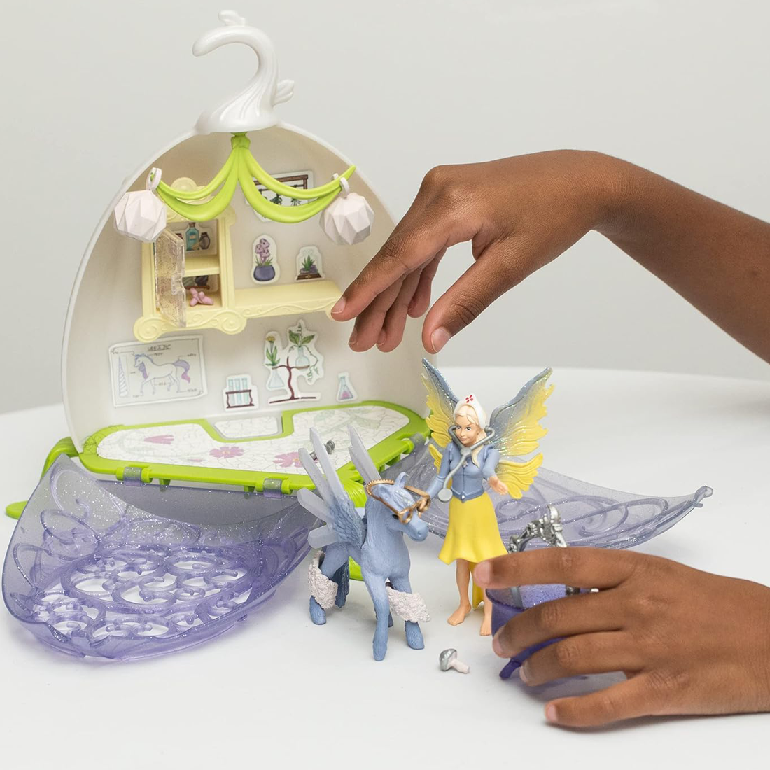 Schleich - Magical Vet Blossom Toy Set