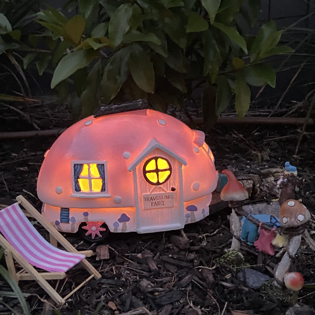 Solar Fairy Pink Caravan