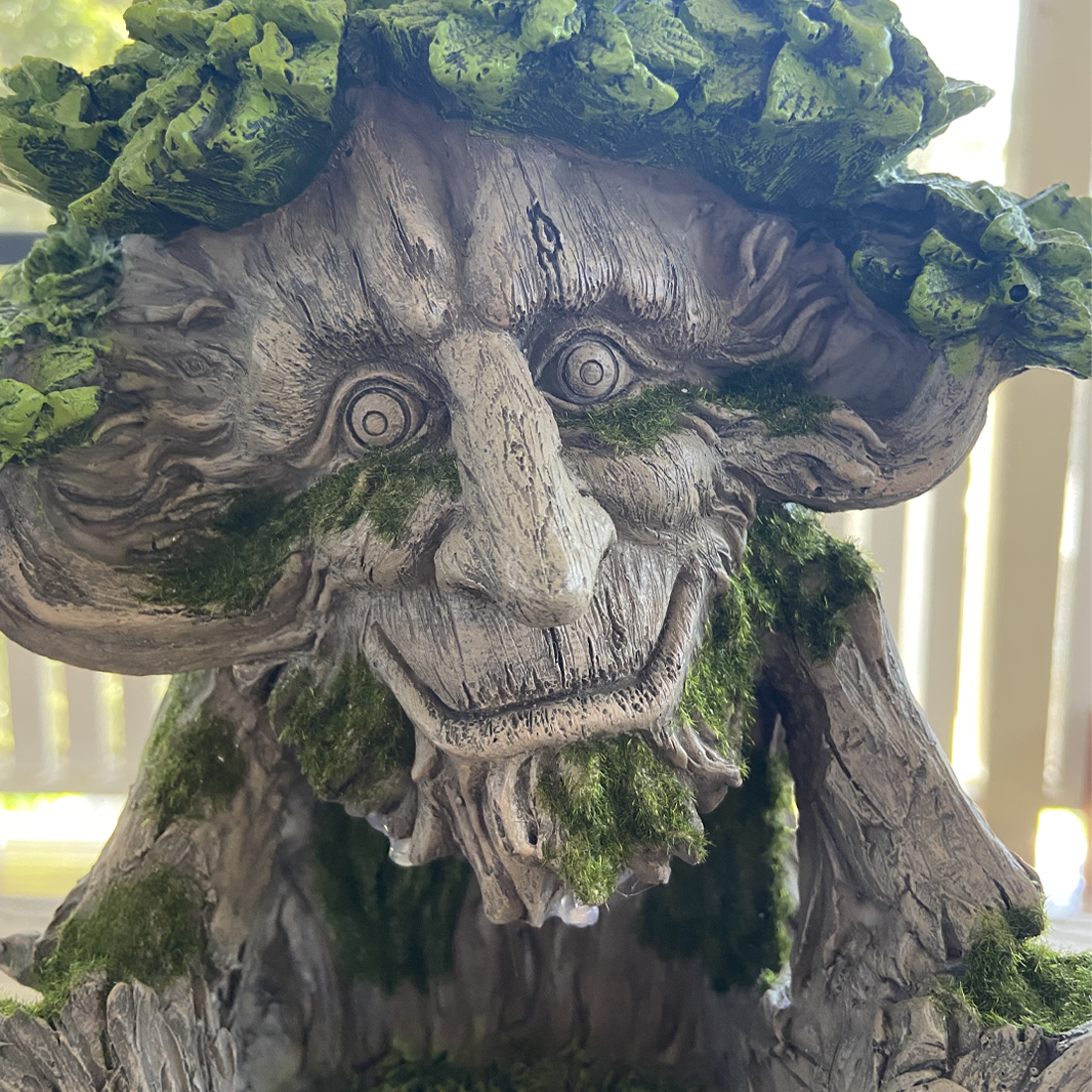 Solar Powered Tree House ( Old Man Protector )