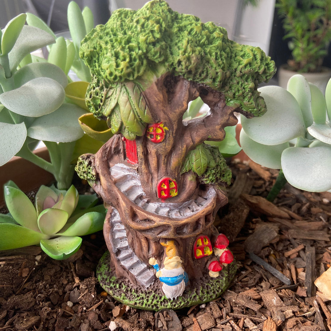 12cm Gnome Tree House