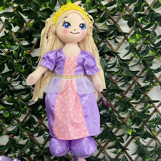 18" Love & Hug Fairytale Princess Doll