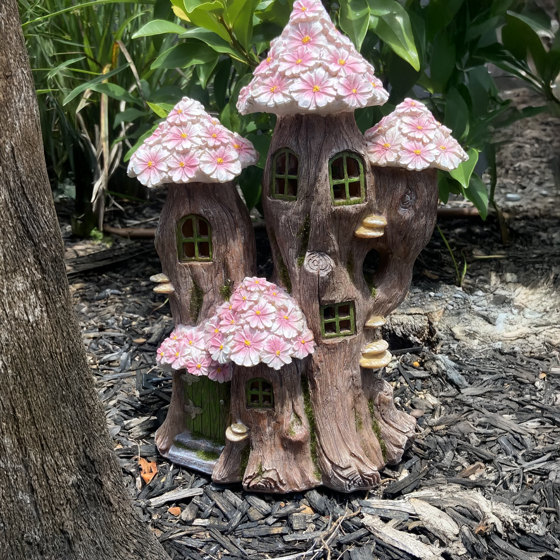 29cm Resin Solar Flower House