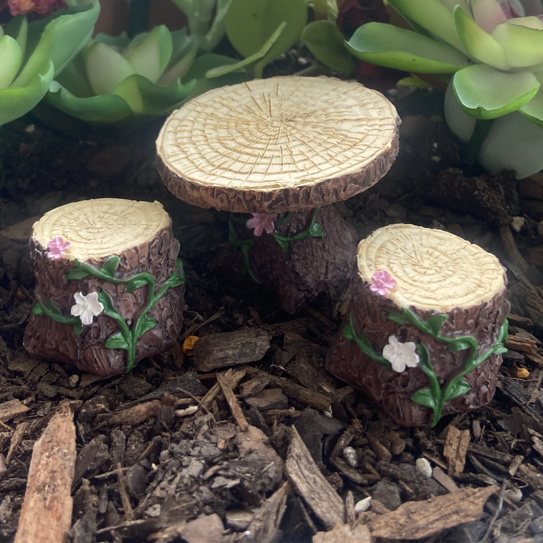 Fairy Garden Tree Stump 2 Chairs and Table
