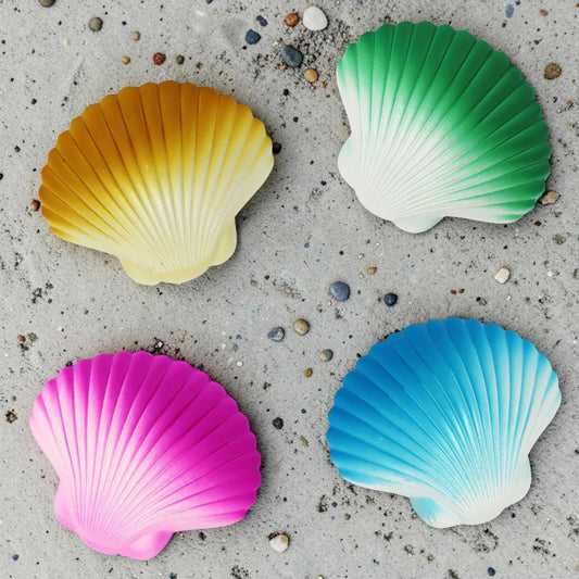 Hatch Clam Shell With Surprise Pearl Bracelet