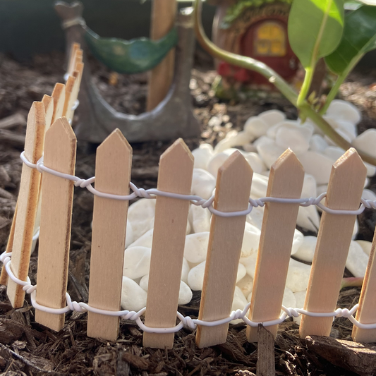 Natural Picket Fairy Fence - 30cm x 5cm