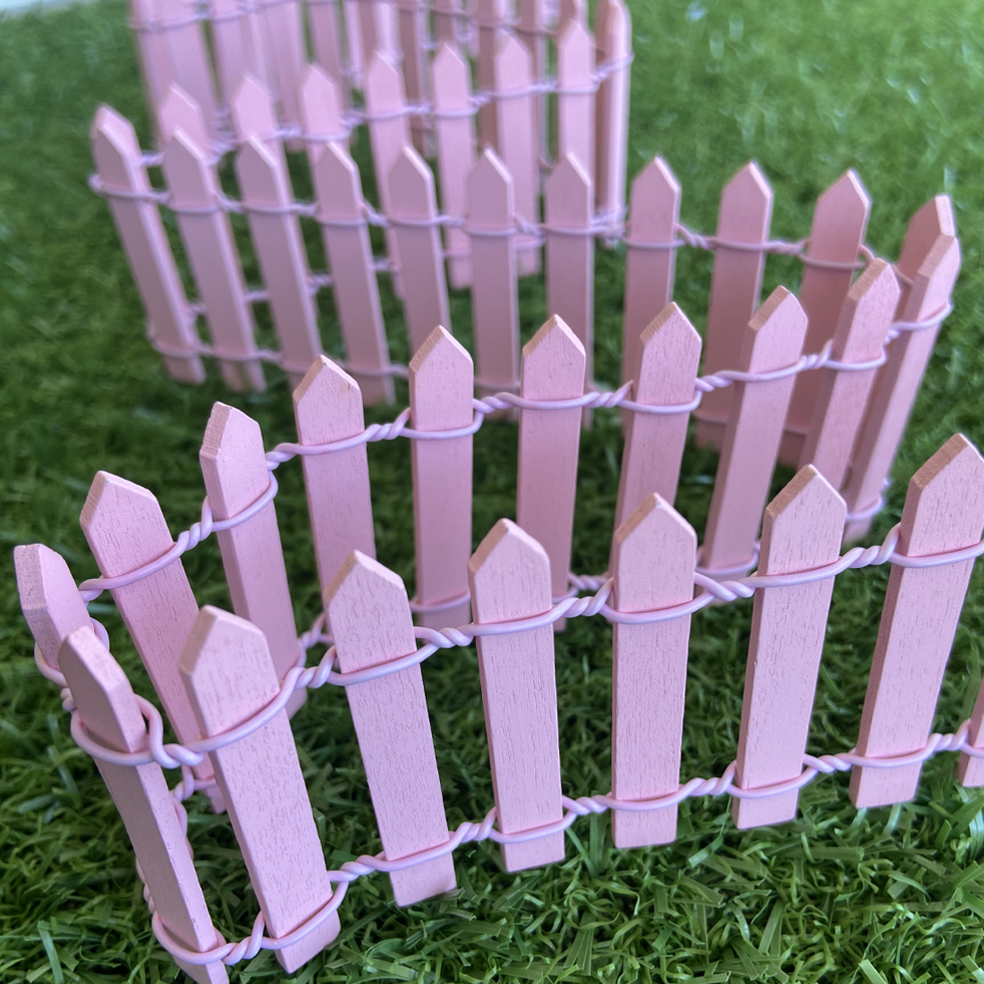 Pink Fairy Garden Fence 90cm x 5cm