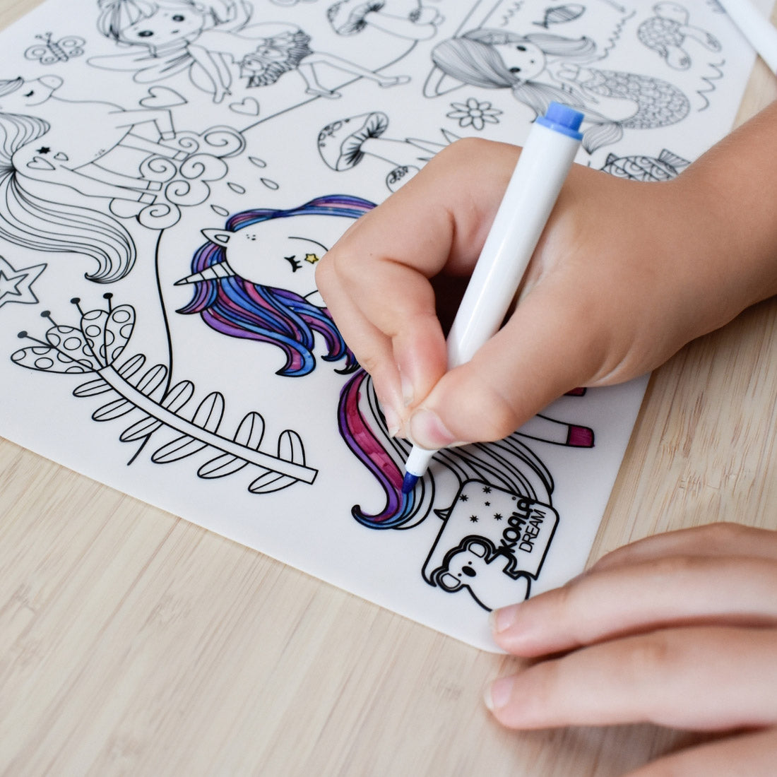 Reusable Silicone Drawing Mat & Markers Enchanted Kingdom