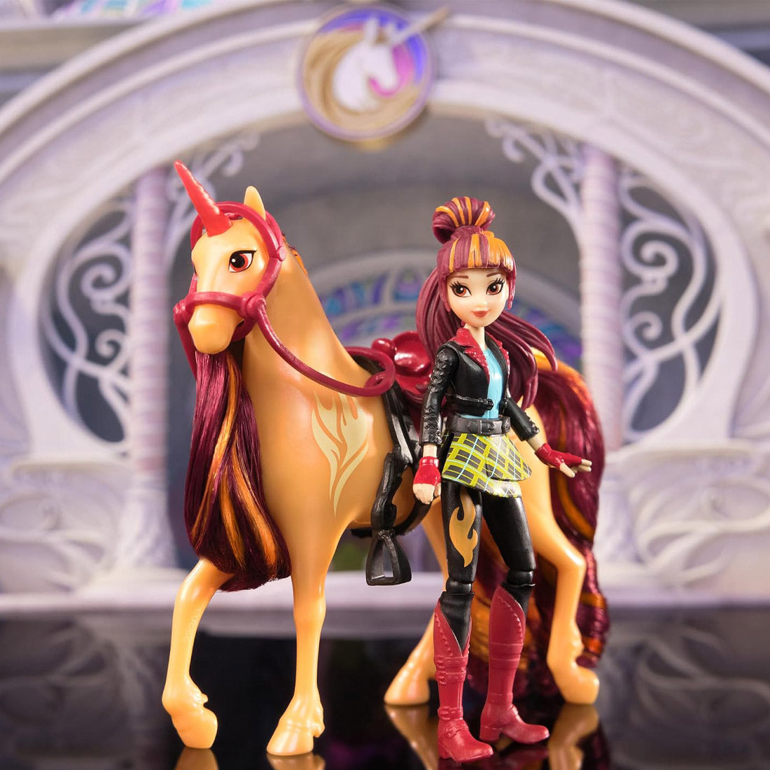 Unicorn Academy Small Doll Valentina and Cinder Set